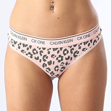 Calvin Klein - Stringa donna QF5733E Leopard Pink