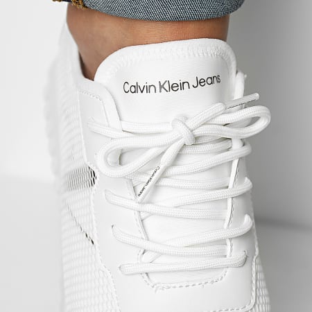 Calvin Klein - Baskets Sporty Runner SlipOn 0437 Bright White