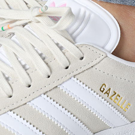 Adidas Originals - Baskets Femme Gazelle GZ1962 Off White Cloud White Clear Pink