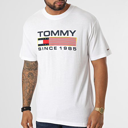 Tommy Jeans - Tee Shirt Classic Athletic Twisted Logo 4991 Blanc