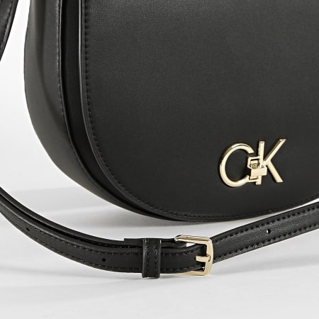 Calvin Klein - Sac A Main Femme Re-Lock Saddle Bag 9871 Noir