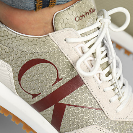 Calvin Klein - Nuove scarpe da ginnastica Retro Runner 0417 Wheat Fields