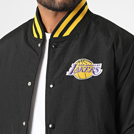 New Era - Bomber con logo della squadra dei Los Angeles Lakers 60284782 Nero
