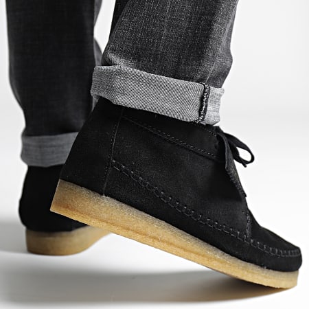 Clarks - Chaussures Wallabee Boot Black Suede