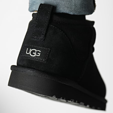 UGG - Chaussures Classic Ultra Mini 1137391 Black