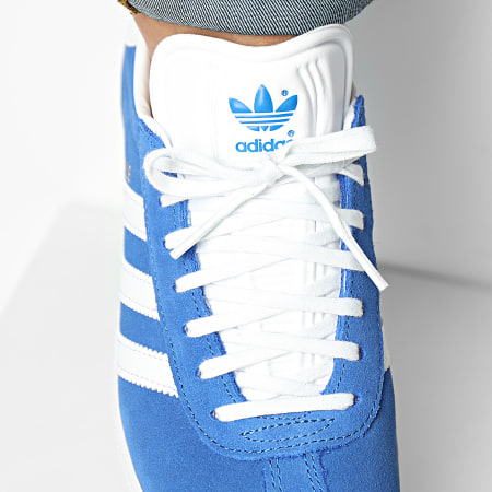 Adidas Originals - Gazelle Zapatillas GX2207 Azul Nube Blanco Oro Metálico