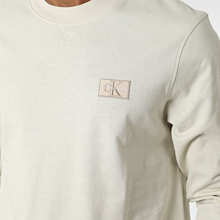 Calvin Klein - Tee Shirt Manches Longues Shrunken Badge 2198 Beige