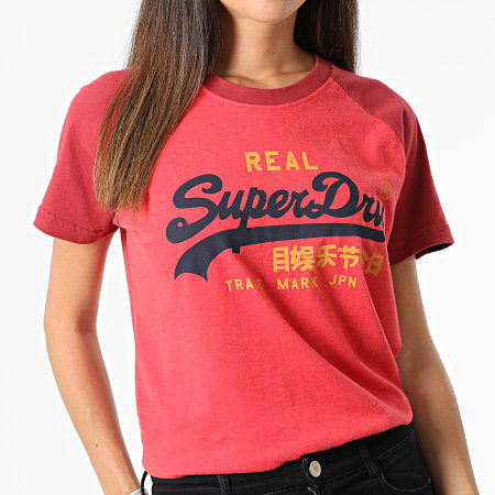 Superdry - Tee Shirt Femme Raglan Vintage Logo Heritage Rouge