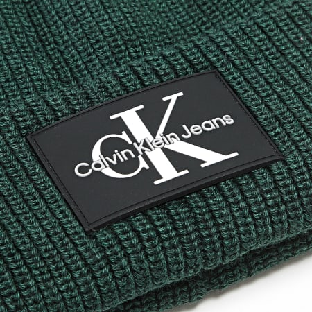 Calvin Klein - Berretto con patch Monologo 6242 Verde
