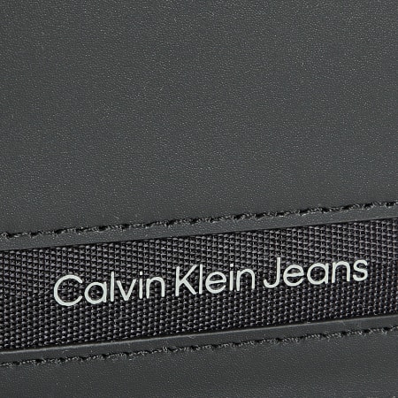 Calvin Klein - Urban Explorer Billetero 9854 Negro