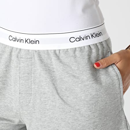 Calvin Klein - Pantaloncini da jogging da donna QS6871E Heather Grey