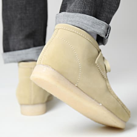 Clarks - Chaussures Wallabee Boot Maple Suede