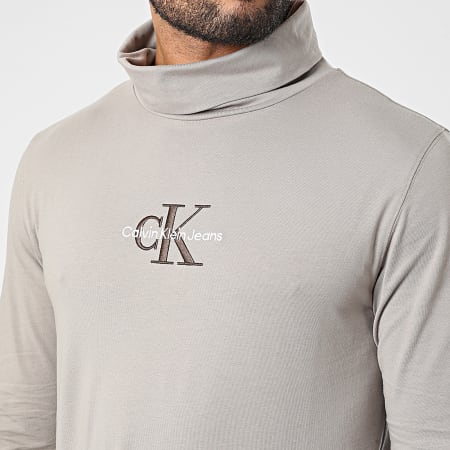 Calvin Klein - Maglietta dolcevita a maniche lunghe 1701 Beige scuro