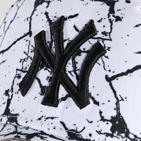 New Era - Gorra infantil New York Yankees 9Forty Marble Blanca