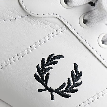 Fred Perry - Baskets B722 Leather B4294 White