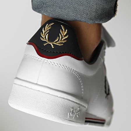 Fred Perry - Baskets B722 Leather B4294 White