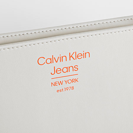 Calvin Klein - Borsa A Mano Donna scolpita Borsa a tracolla 0074 Beige