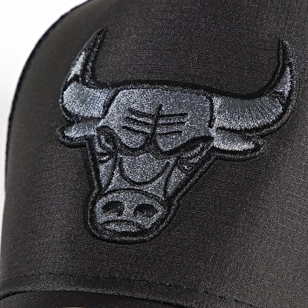 New Era - Gorra Trucker Tonal Negro Chicago Bulls