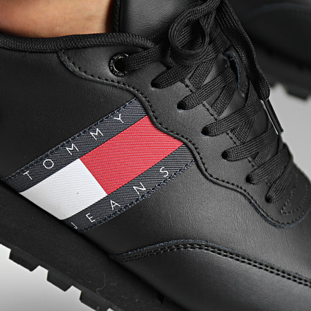 Tommy Jeans - Sneakers in pelle Runner 0898 Triple Black