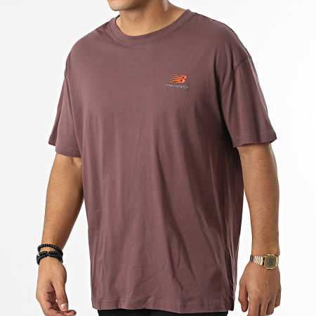 New Balance - Camiseta UT21503 Morada