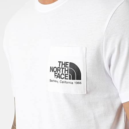 The North Face - Berkeley California A55GD Camiseta de bolsillo blanca de chatarra