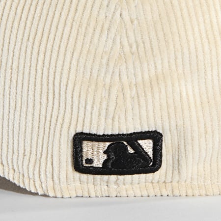 New Era - Casquette Fitted 39Thirty Corduroy Los Angeles Dodgers Beige
