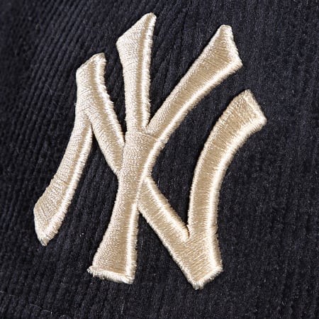 New Era - Cappello 39Thirty in velluto a coste New York Yankees Nero