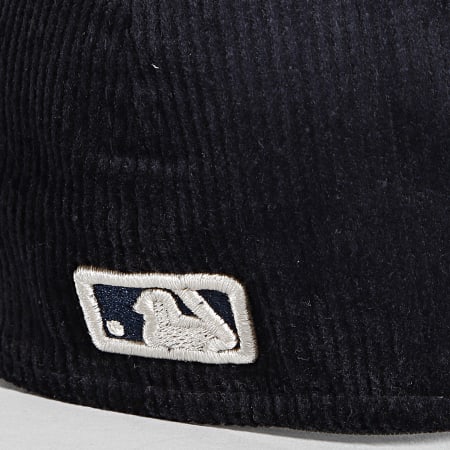 New Era - Casquette Fitted 39Thirty Corduroy New York Yankees Noir