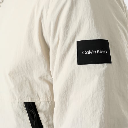 Calvin Klein - Nylon rugoso 8627 Beige Giacca con cappuccio e collo a zip