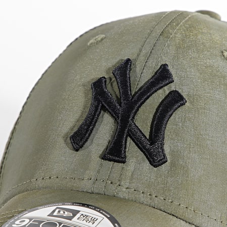 New Era - Casquette 9Forty Texture New York Yankees Vert Kaki