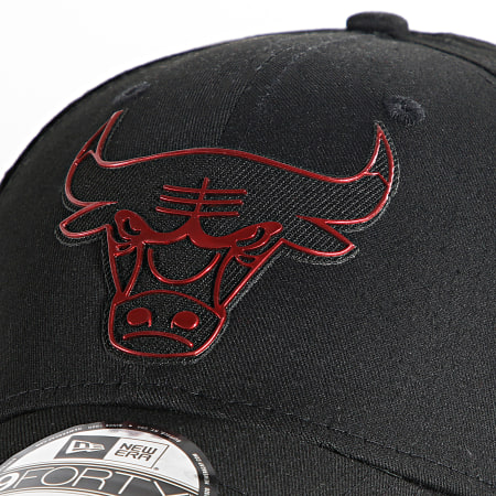 New Era - 9Forty Cappello con logo Chicago Bulls in lamina nero