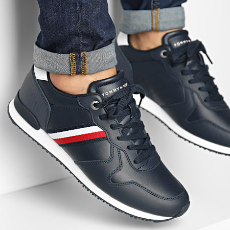 Tommy Hilfiger Baskets Iconic Runner Leather 4281 Desert Sky Ryses