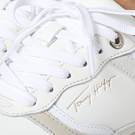 Tommy Hilfiger - Baskets Femme Essential Signature 6746 White