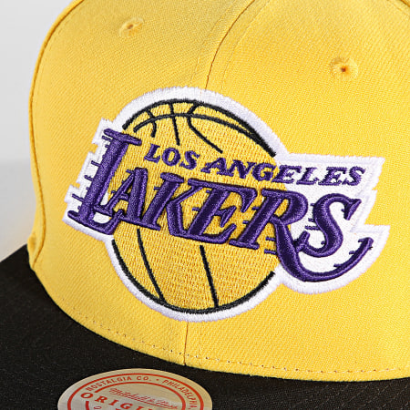 Mitchell and Ness - Los Angeles Lakers Core Basic Snapback Cap Giallo Nero