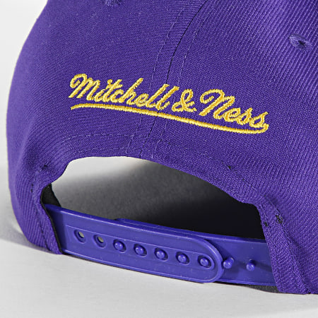 Mitchell and Ness - Los Angeles Lakers Gorra Core Basic Snapback Violeta Amarillo