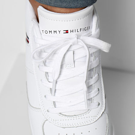 Tommy Hilfiger - Zapatillas ligeras de piel 4280 blancas