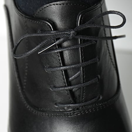 Classic Series - Zapatos 25162 Piel envejecida negra