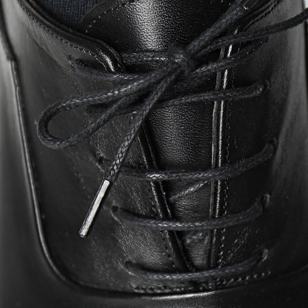 Classic Series - Chaussures 8136 Noir Antique