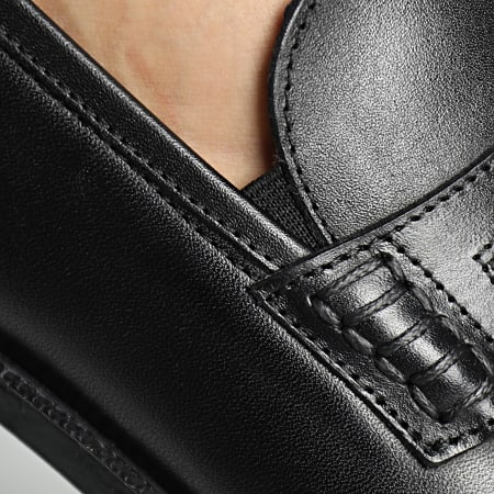 Classic Series - Mocassins 6103 Black Antique Leather