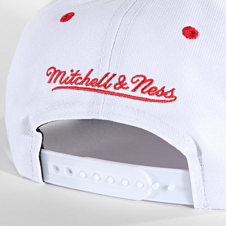 Mitchell and Ness - Casquette Snapback Three Collection Chicago Bulls Blanc Rouge