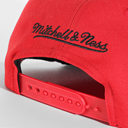 Mitchell and Ness - Casquette Snapback Three Collection Chicago Bulls Rouge