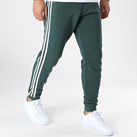 Adidas Originals - Pantalon Jogging A Bandes 3 Stripes HK7299 Vert
