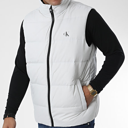 Calvin Klein - Essential Down 9055 Cappotto senza maniche grigio chiaro