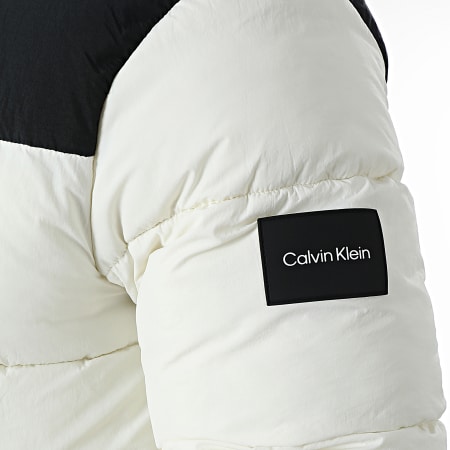 Calvin Klein - Doudoune Capuche Crinkle Nylon Color 0337 Blanc Noir