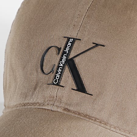 Calvin Klein - Casquette Sport Essentials 9903 Marron