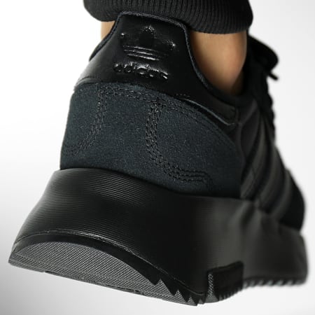Adidas Sportswear - Sneakers Retropy F2 Core Nero Grigio