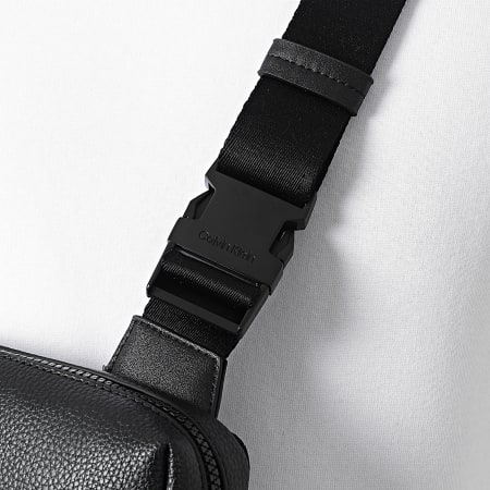 Calvin Klein - Sac Poitrine Must Harness 9571 Noir