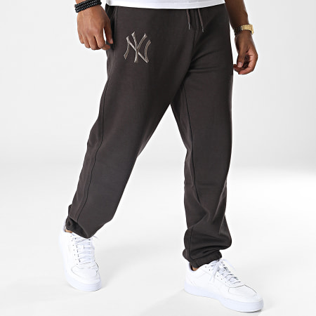New Era - Pantalon Jogging Embroidered Logo New York Yankees Marron