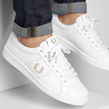 Fred Perry - B721 Sneakers in pelle FPB4321 Bianco