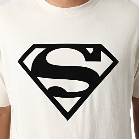 DC Comics - Camiseta Oversize Logo Grande Terciopelo Beige Negro